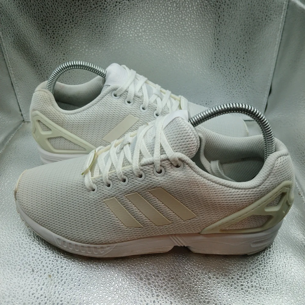 Adidas Cream and White   Torsion Sneakers Men's Size 8